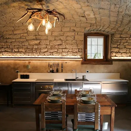 게스트하우스 Maison Farinet 4*